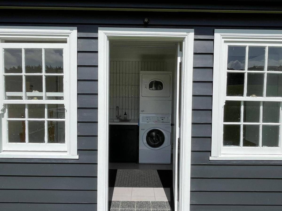Sails - Elegant, Spacious Beach Villa Port Fairy Extérieur photo