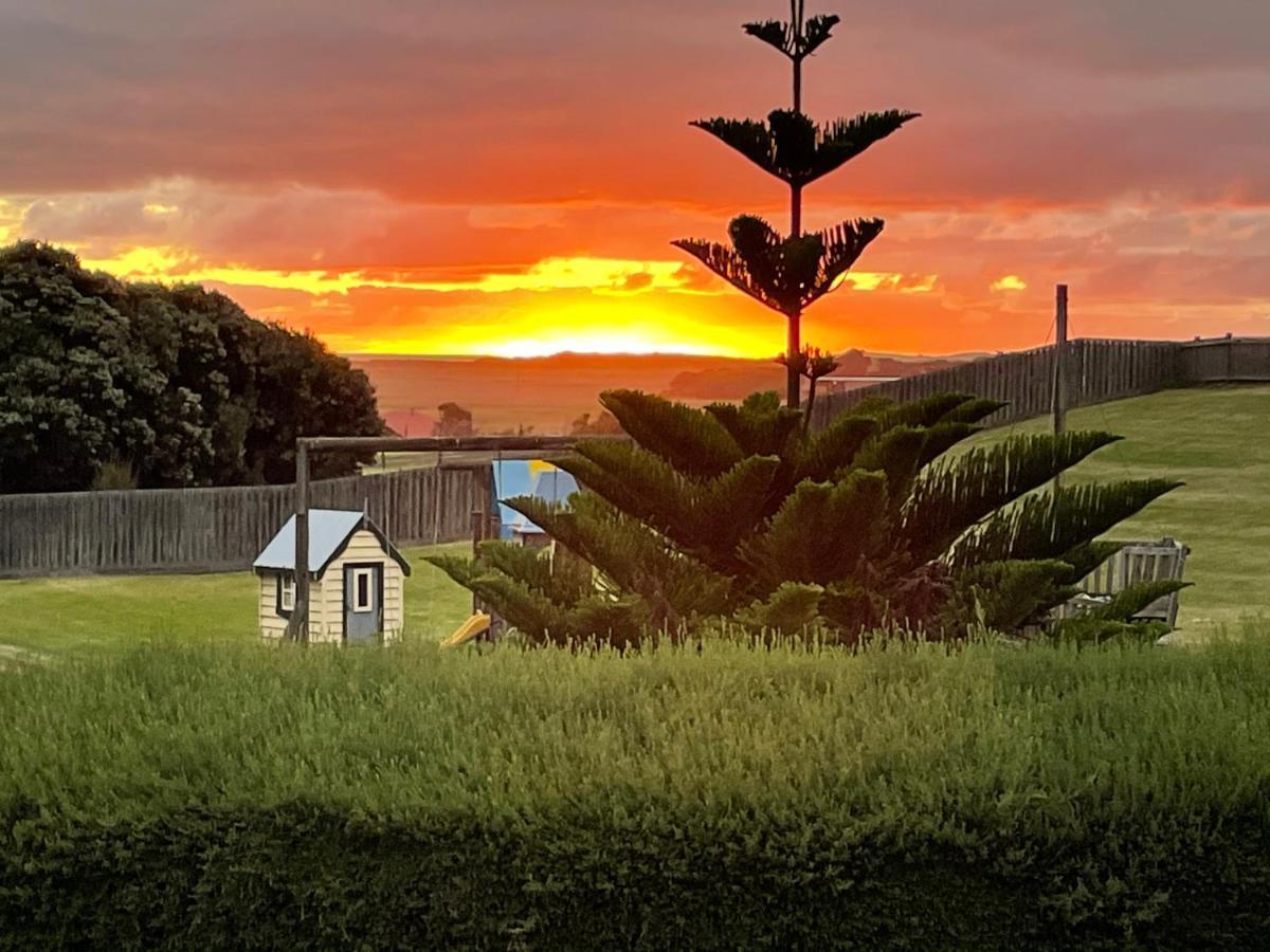 Sails - Elegant, Spacious Beach Villa Port Fairy Extérieur photo