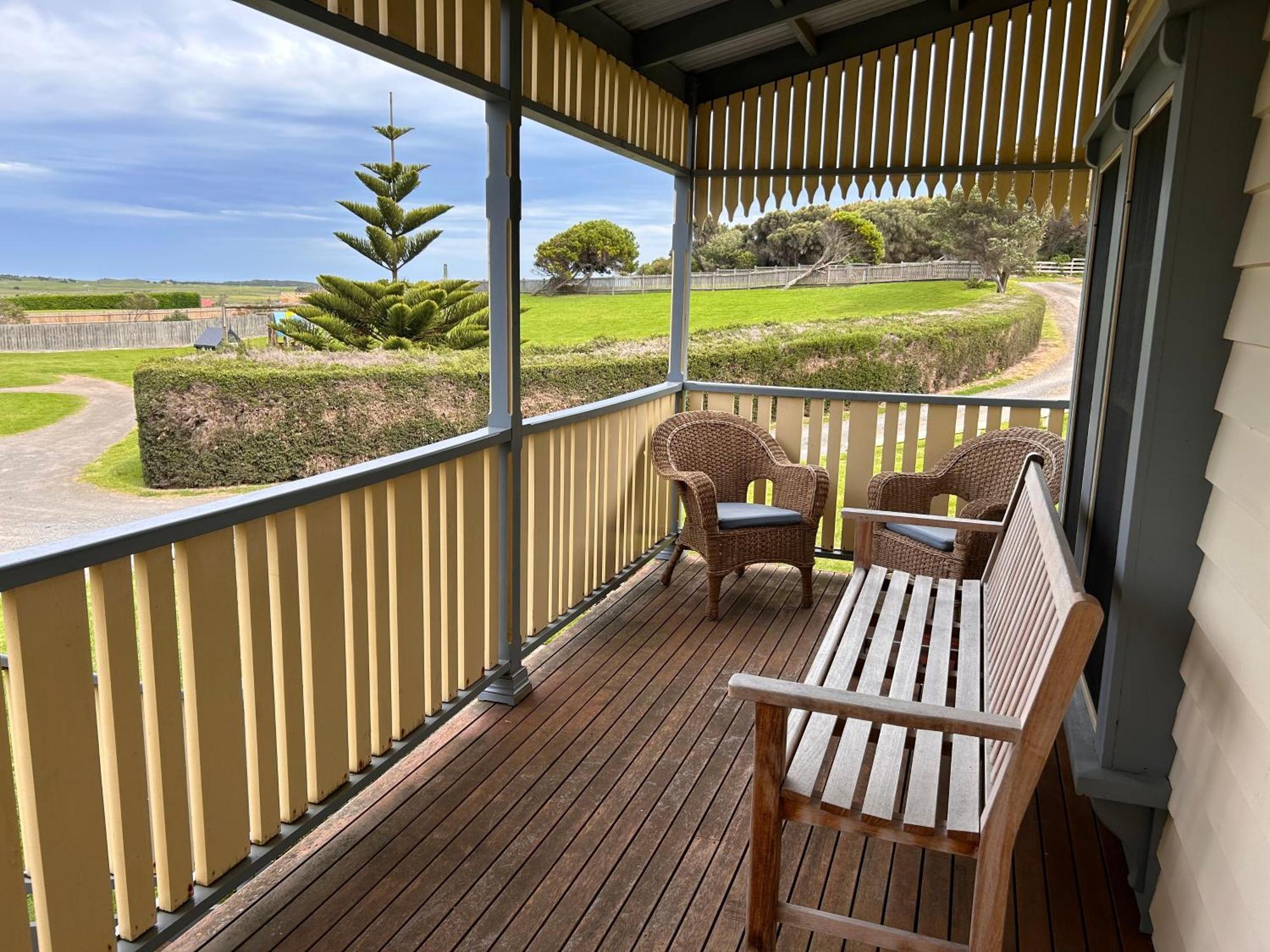 Sails - Elegant, Spacious Beach Villa Port Fairy Extérieur photo