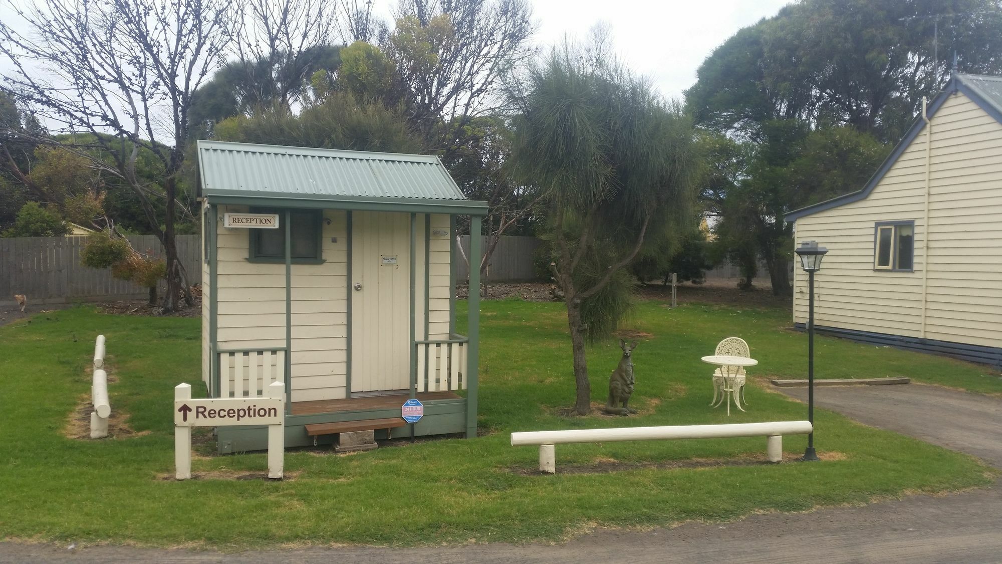 Sails - Elegant, Spacious Beach Villa Port Fairy Extérieur photo